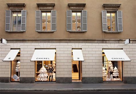 saldi chanel milano|Chanel boutique milan.